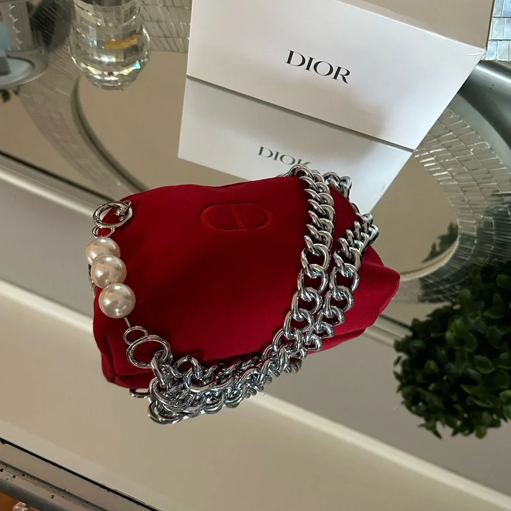Dior - Picture 10 of 16